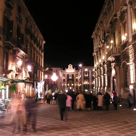 Arte House In The Historical - Happy Apartment Catania