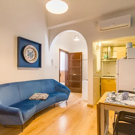 Apartment Arte House In The Historical - Happy