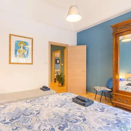 Apartment Arte House In The Historical - Happy Catania